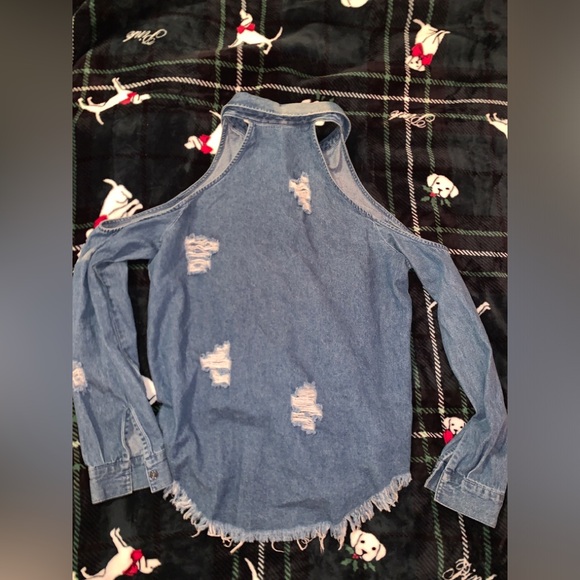 Denim Shoulder out Top with Floral Embellishment - Picture 4 of 8